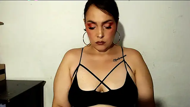 Snapshot of Miss_Agatha chatting on 8, 10, 2025 Miss Agatha online show from 8, 10, 2025