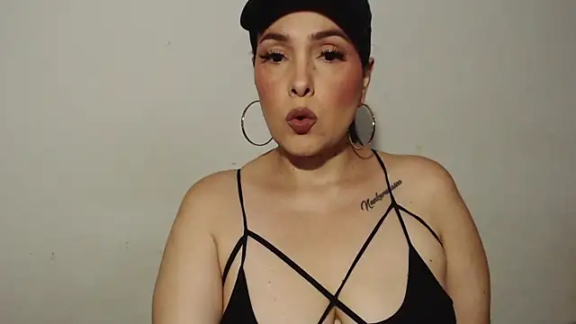 Snapshot of Miss_Agatha chatting on 12, 10, 2025 Miss Agatha online show from 12, 10, 2025