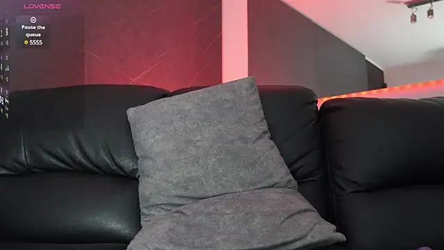 Max cortes1 online show from 9, 1, 2025