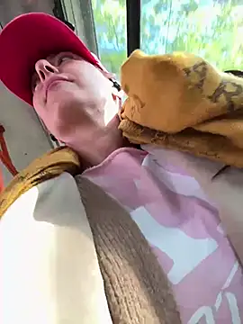 eveangelll online show from 28, 4, 2026