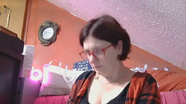 Snapshot of lanax chatting on 22, 9, 2025 lanax online show from 22, 9, 2025