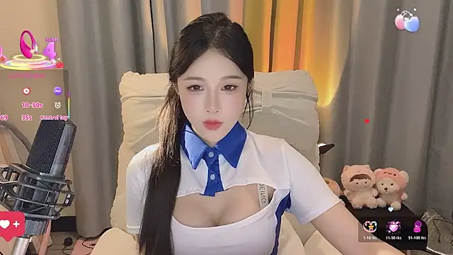 Snapshot of 7-Love chatting on 19, 7, 2026 7-Love online show from 19, 7, 2026