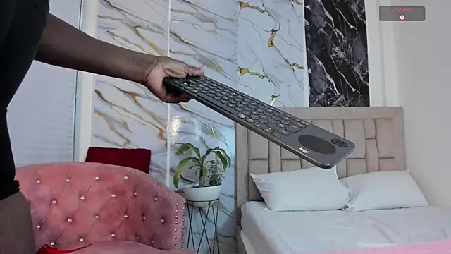 Snapshot of scarlet_darling26 chatting on 4, 3, 2026 scarlet darling26 online show from 4, 3, 2026