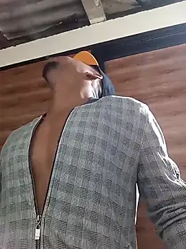 AlejoKhalifa  online show from 8, 3, 2025