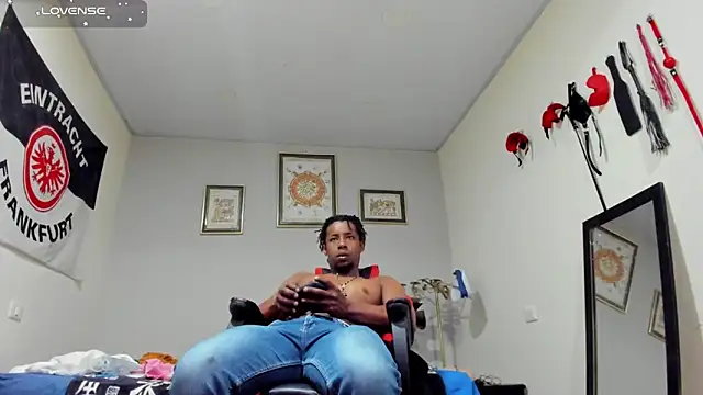 AlejoKhalifa  online show from 20, 11, 2025