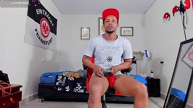 AlejoKhalifa  online show from 26, 11, 2025