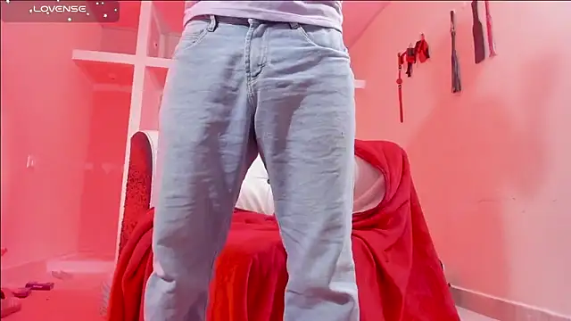 AlejoKhalifa  online show from 22, 3, 2026