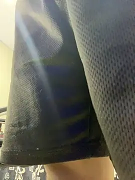 AlejoKhalifa  online show from 21, 4, 2026