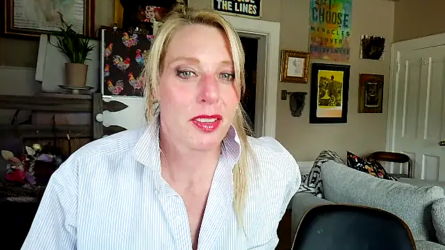 Glamazonx online show from 28, 4, 2026