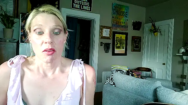 Glamazonx online show from 3, 5, 2026