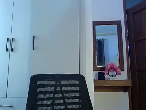 Snapshot of queencydoll chatting on 6, 5, 2026 queencydoll online show from 6, 5, 2026
