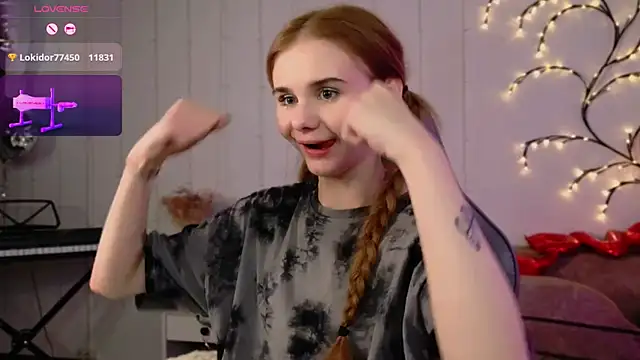 Britney Lynch online show from 3, 2, 2025