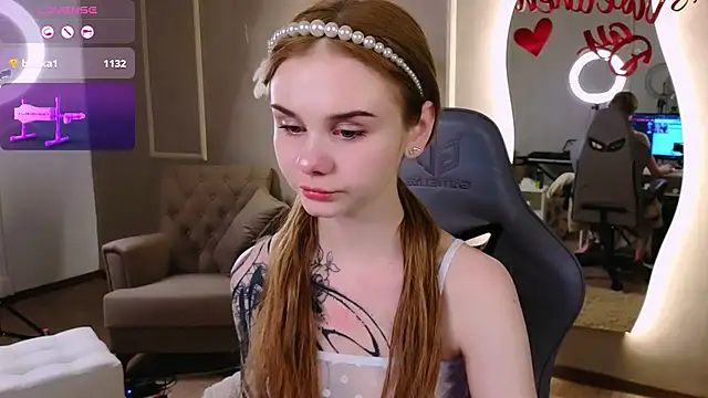 Britney Lynch online show from 11, 2, 2025