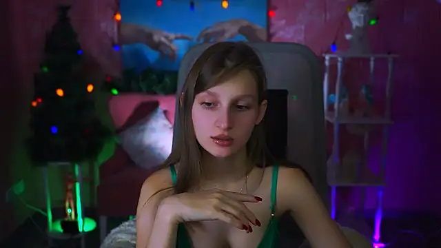 EllaHorton online show from 7, 1, 2025