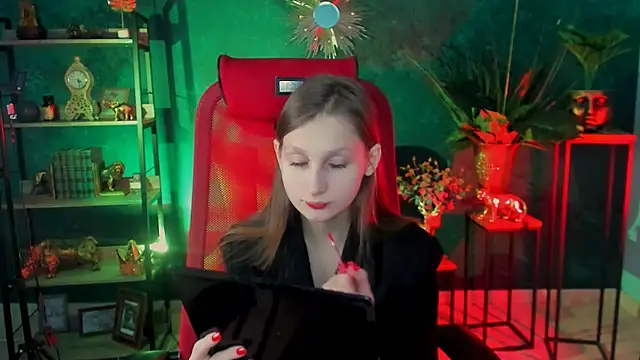 EllaHorton online show from 28, 2, 2025