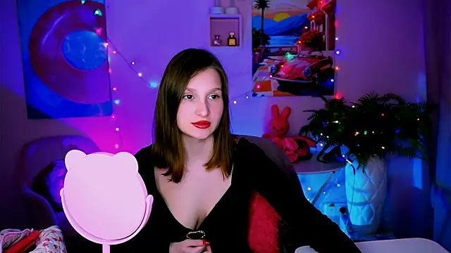 EllaHorton online show from 28, 4, 2026