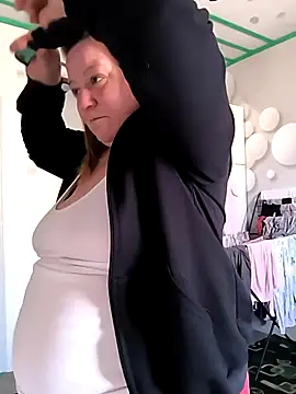 jusichka online show from 10, 3, 2026