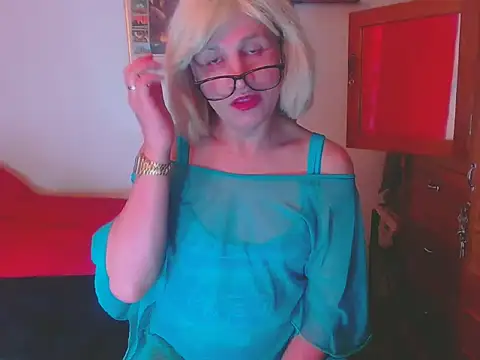 LorenJade online show from 2, 12, 2025