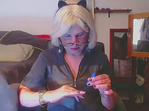 LorenJade online show from 22, 4, 2026