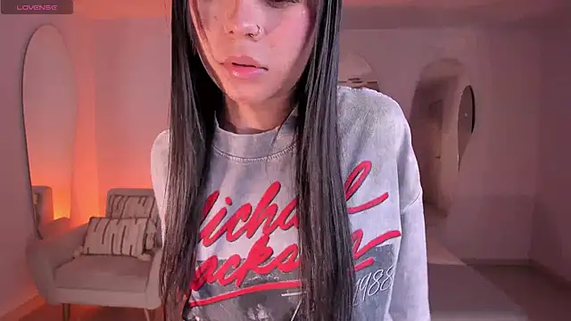 Snapshot of GigiLee_ chatting on 22, 12, 2024 GigiLee online show from 22, 12, 2024