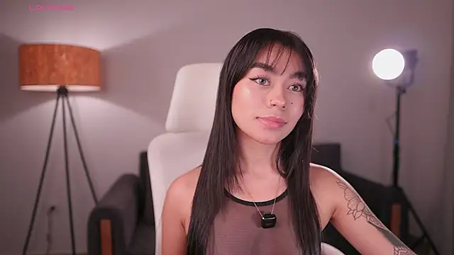 GigiLee  online show from 8, 6, 2026