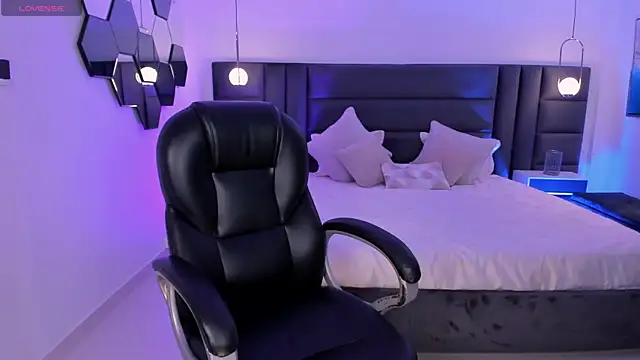 EloisaOlivero online show from 28, 2, 2025