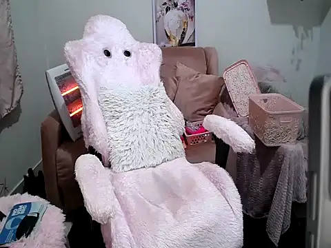 Irresistible24 online show from 16, 9, 2025