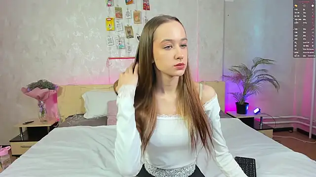 Sweett Monica online show from 8, 2, 2025