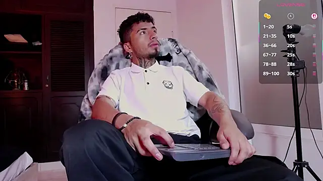 JuanCamiilo 66 online show from 20, 2, 2026