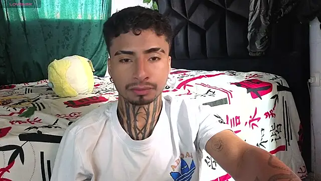 Snapshot of JuanCamiilo_66 chatting on 13, 5, 2026 JuanCamiilo 66 online show from 13, 5, 2026