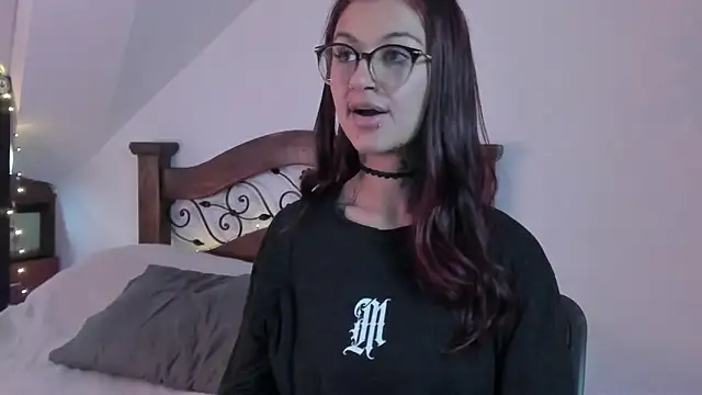 Snapshot of noemi_foxxx chatting on 12, 9, 2025 noemi foxxx online show from 12, 9, 2025