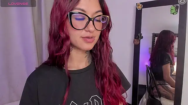 noemi foxxx online show from 29, 7, 2026