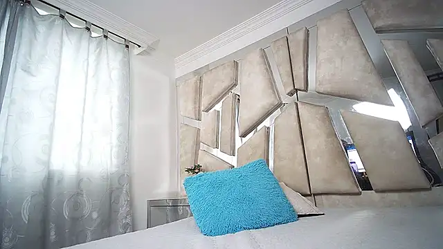 Snapshot of Natalyefoster chatting on 12, 2, 2025 Natalyefoster online show from 12, 2, 2025