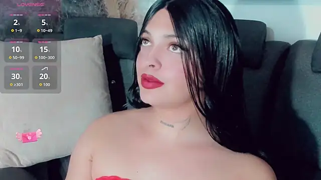 Emmaa Saenz  online show from 15, 7, 2026