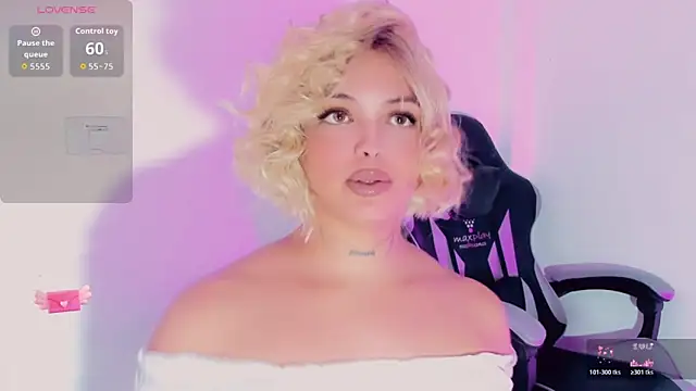 Emmaa Saenz  online show from 22, 7, 2026
