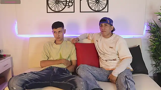 Snapshot of Crazy_nigth01 chatting on 15, 10, 2025 Crazy nigth01 online show from 15, 10, 2025