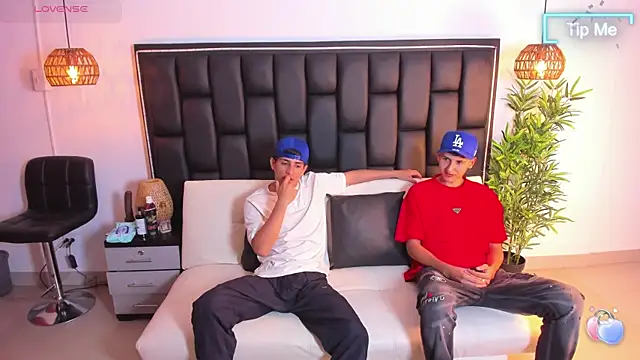 Snapshot of Crazy_nigth01 chatting on 25, 10, 2025 Crazy nigth01 online show from 25, 10, 2025