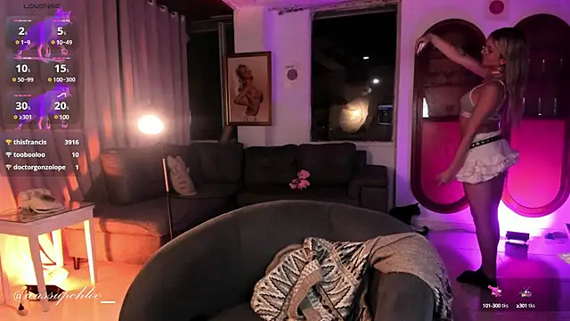 misschloe   online show from 6, 2, 2025