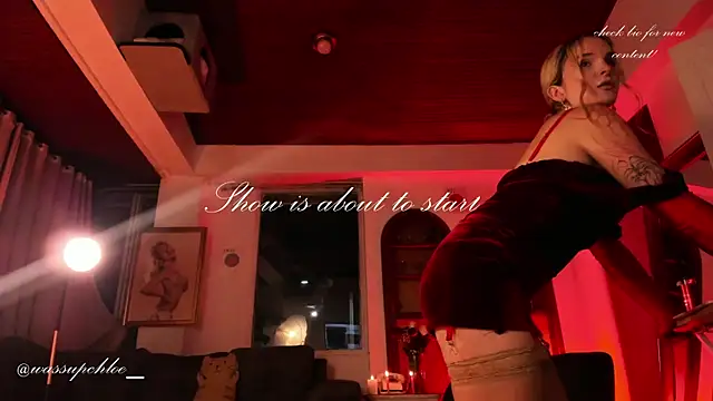 misschloe   online show from 14, 2, 2025