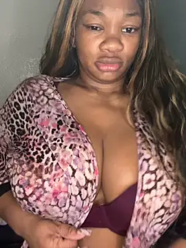 CharismaaBanx online show from 6, 12, 2024