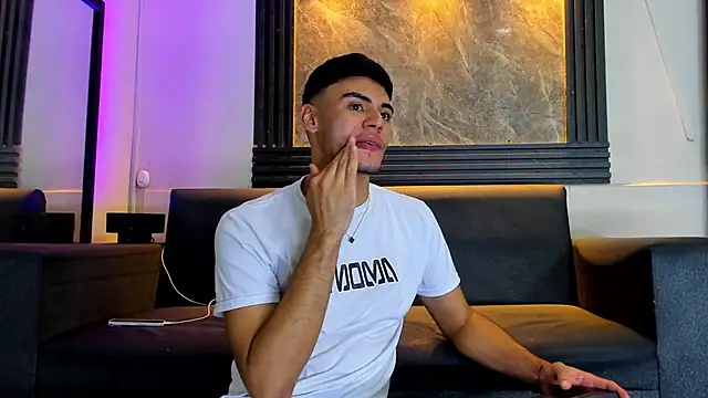 liam genner  online show from 3, 12, 2025