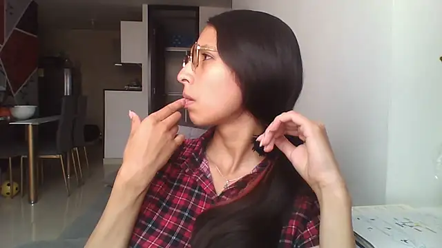 Katalleya jyj online show from 11, 2, 2026