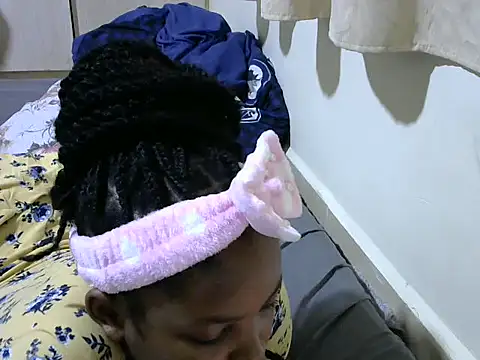 queen-sasha online show from 8, 3, 2025