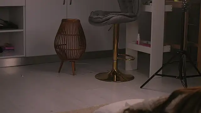 ButterflyLeah online show from 18, 12, 2025