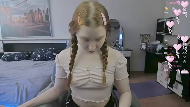 Snapshot of CallMeEffy1 chatting on 2, 6, 2026 CallMeEffy1 online show from 2, 6, 2026