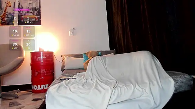 Curlblue online show from 7, 3, 2025