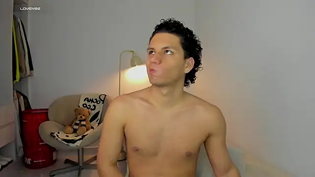 Curlblue online show from 28, 10, 2025