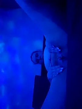 Snapshot of CurvySquirter69 chatting on 25, 2, 2026 CurvySquirter69 online show from 25, 2, 2026