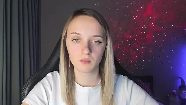 Snapshot of RouseReed chatting on 6, 1, 2025 RouseReed online show from 6, 1, 2025