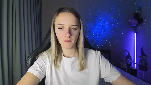 Snapshot of RouseReed chatting on 7, 1, 2025 RouseReed online show from 7, 1, 2025